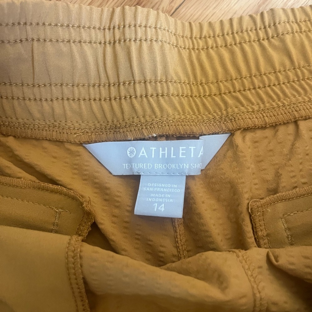 Athleta mustard yellow Size 14 Textured Brooklyn Short - Picture 4 of 9
